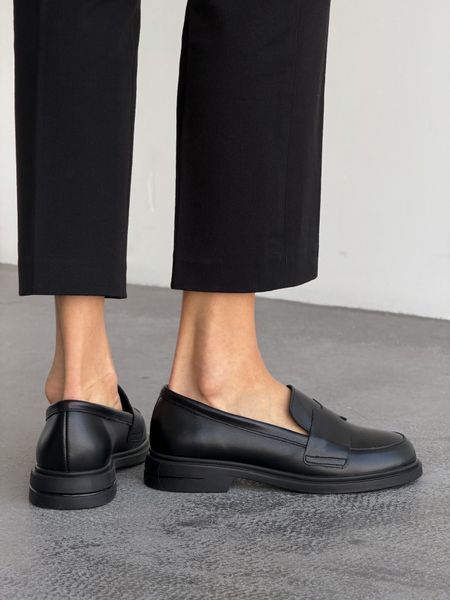 Жіночі лофери шкіряні чорні 11600 11600-138068 фото